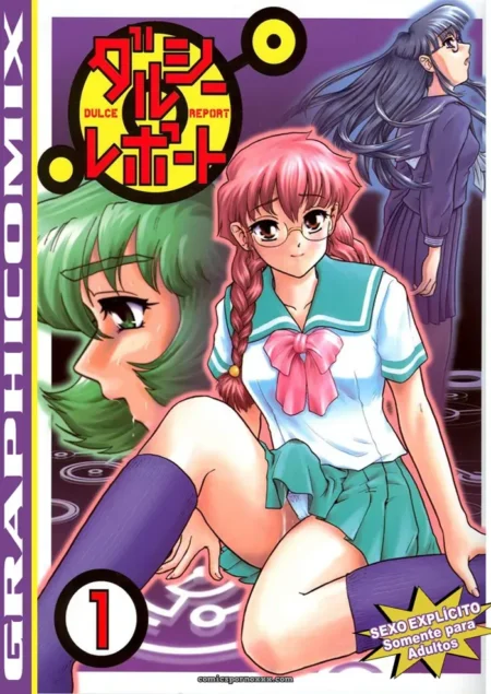 Jovem de uniforme escolar verde e meias roxas sentada com pernas abertas expondo vagina cena explícita de Dulce Report 1